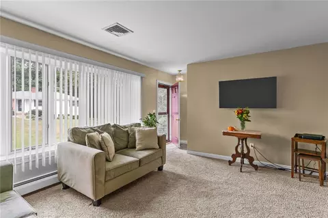 Living - 8 Granite St, Warwick, RI 02886 photo 2 of 6