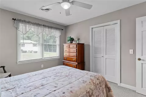 Bedroom - 8 Granite St, Warwick, RI 02886 photo 2 of 8