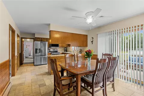 Dining - 8 Granite St, Warwick, RI 02886 photo 1 of 2