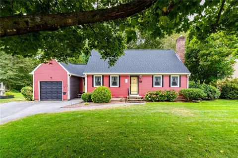 219 Butternut Dr, North Kingstown, RI 02852