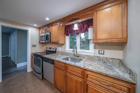Kitchen - 24 Darling St, Warwick, RI 02886 photo 1 of 5