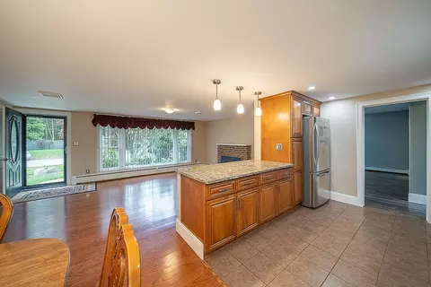 Living - 24 Darling St, Warwick, RI 02886 photo 5 of 6