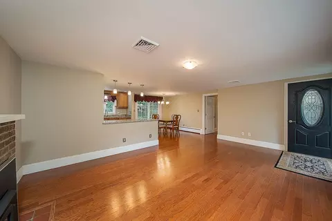 Living - 24 Darling St, Warwick, RI 02886 photo 4 of 6