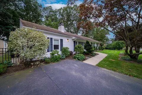 Exterior - 24 Darling St, Warwick, RI 02886 photo 4 of 10