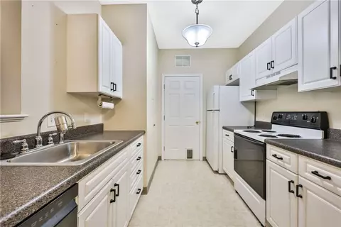 92 Mill St #201, Woonsocket, RI 02895 photo 14