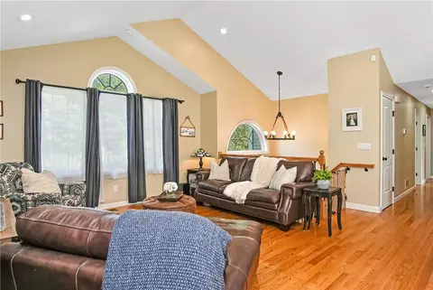 241 Jillson Ave, Woonsocket, RI 02895 photo 16