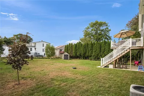 241 Jillson Ave, Woonsocket, RI 02895 photo 38