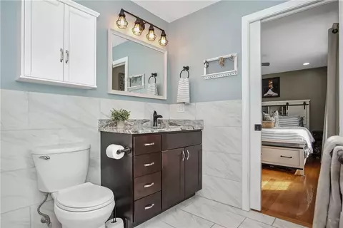 241 Jillson Ave, Woonsocket, RI 02895 photo 22