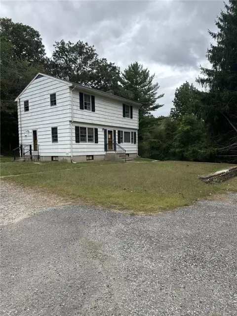 19 Providence-new London Tpke Tpke, North Stonington, CT 06359