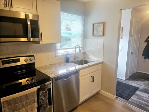 21 Crestview Dr #B, Westerly, RI 02891 photo 18