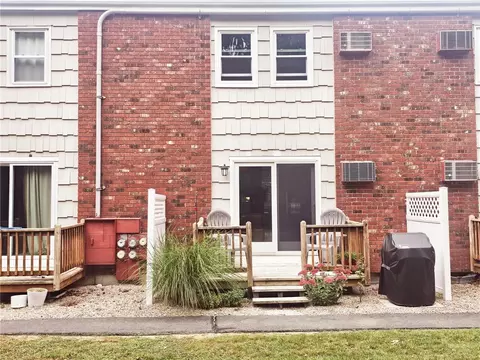 21 Crestview Dr #B, Westerly, RI 02891 photo 4