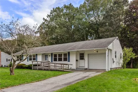 Exterior - 5 Ridgeway Dr, Warren, RI 02885 photo 5 of 10