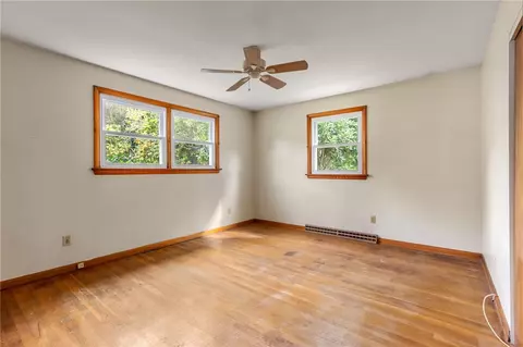 Bedroom - 5 Ridgeway Dr, Warren, RI 02885 photo 3 of 4
