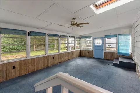 Exterior - 5 Ridgeway Dr, Warren, RI 02885 photo 6 of 10