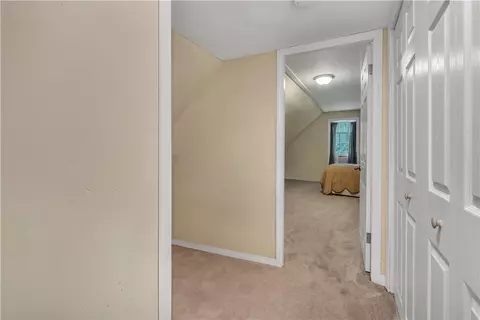 Entry Way - 33 Pine Rd, Glocester, RI 02814 photo 3 of 5