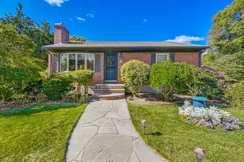 51 Keel Ave, Jamestown, RI 02835