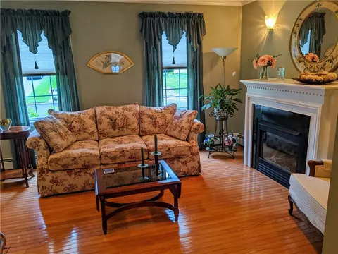 177 Thunder Trl, Cranston, RI 02921 photo 7