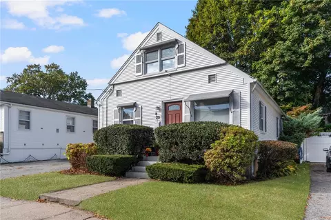 20 Minto St, Providence, RI 02908