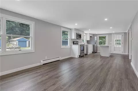 Living - 6 Beaulieu Ave, Coventry, RI 02816 photo 1 of 5