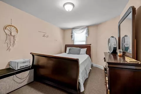 Bedroom - 207 Buffinton St, Fall River, MA 02721 photo 1 of 8