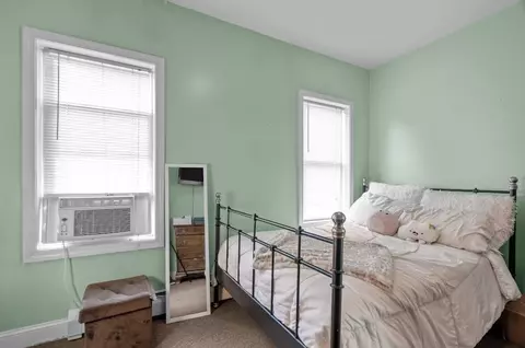 Bedroom - 207 Buffinton St, Fall River, MA 02721 photo 4 of 8