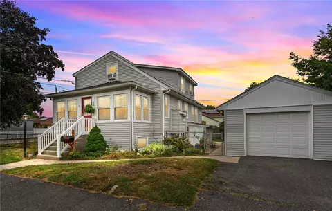 65 Majestic Ave, Warwick, RI 02888