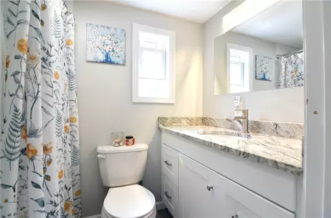 Bath - 9 Lear Dr, Coventry, RI 02816 photo 3 of 3