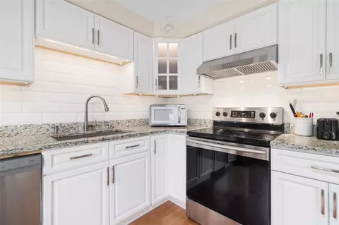 200 Post Rd #109, Warwick, RI 02888 photo 12