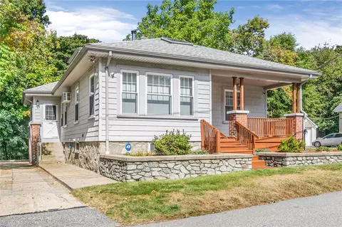 80 Cooper Ave, Woonsocket, RI 02895