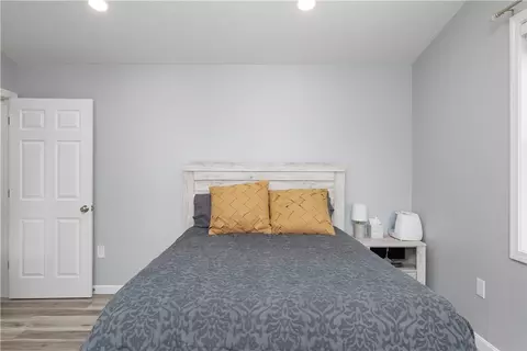 Bedroom - 193 Pinehaven Rd, Coventry, RI 02816 photo 1 of 5