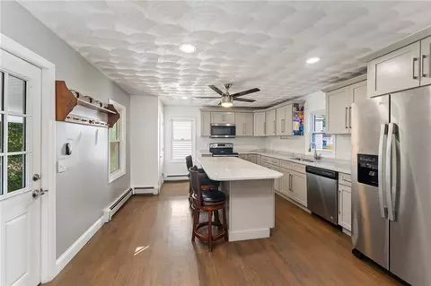 Kitchen - 44 Read Ave, Coventry, RI 02816 photo 1 of 5