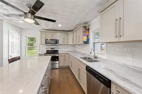 Kitchen - 44 Read Ave, Coventry, RI 02816 photo 2 of 5