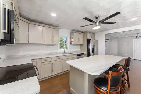 Kitchen - 44 Read Ave, Coventry, RI 02816 photo 3 of 5