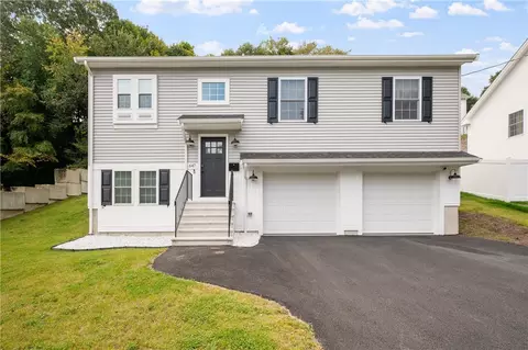 647 Bernon St, Woonsocket, RI 02895