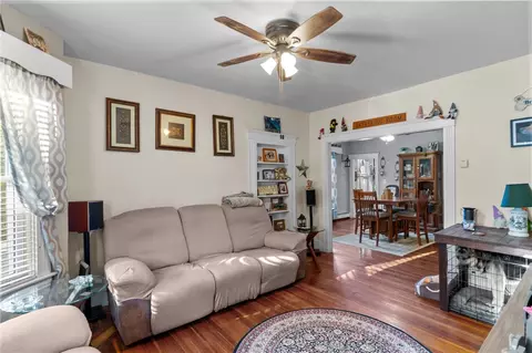 207 Highland St, Woonsocket, RI 02895 photo 8