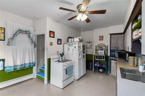 207 Highland St, Woonsocket, RI 02895 photo 11