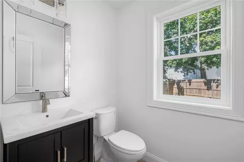 225 Haswill St, Warwick, RI 02889 photo 21