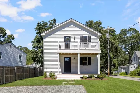 225 Haswill St, Warwick, RI 02889 photo 8