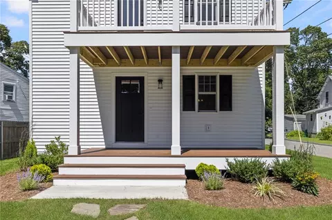 225 Haswill St, Warwick, RI 02889 photo 9
