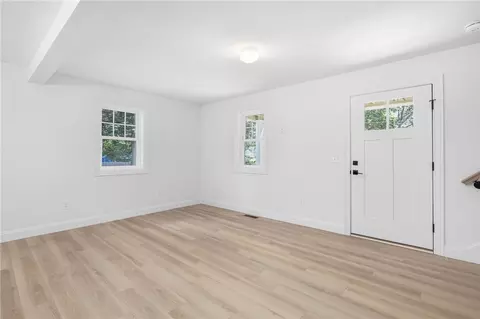 225 Haswill St, Warwick, RI 02889 photo 17