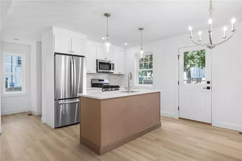 225 Haswill St, Warwick, RI 02889 photo 18