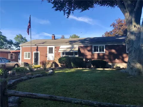 1000 Cedar Swamp Rd, Warwick, RI 02889