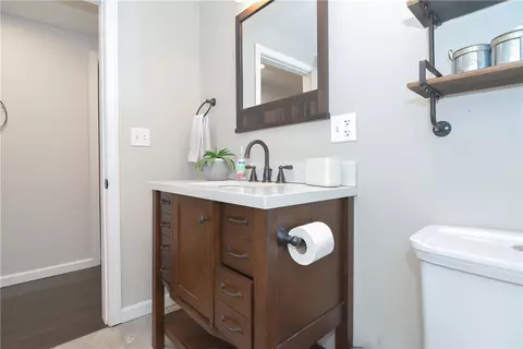 204 Manila Ave, Woonsocket, RI 02895 photo 31