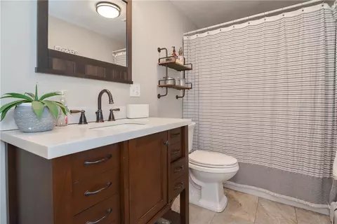 204 Manila Ave, Woonsocket, RI 02895 photo 30
