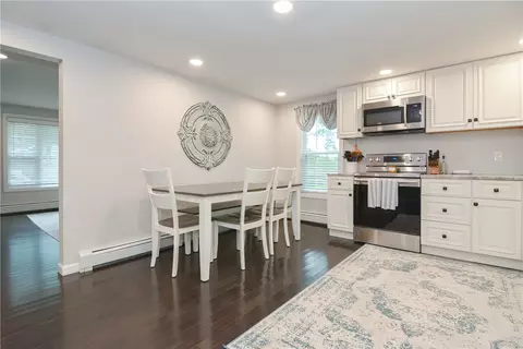 204 Manila Ave, Woonsocket, RI 02895 photo 13