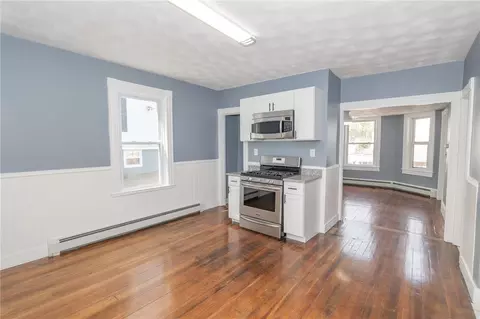 Living - 31 Bennett St, Woonsocket, RI 02895 photo 4 of 4