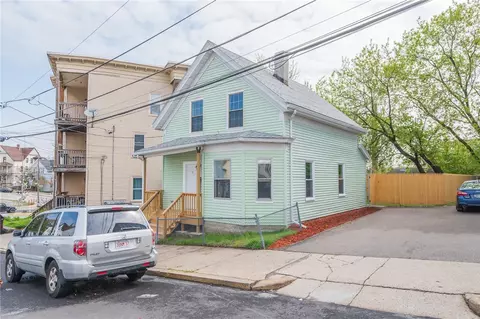 Exterior - 31 Bennett St, Woonsocket, RI 02895 photo 2 of 4