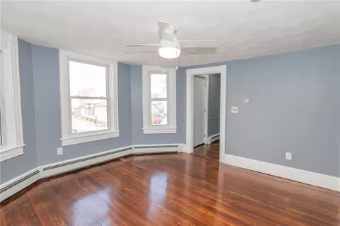 Living - 31 Bennett St, Woonsocket, RI 02895 photo 2 of 4