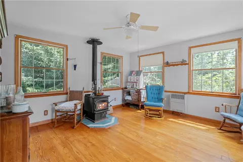 6 River View St, Warren, RI 02885 photo 17