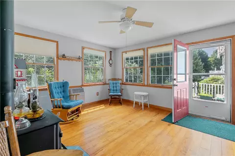 6 River View St, Warren, RI 02885 photo 18